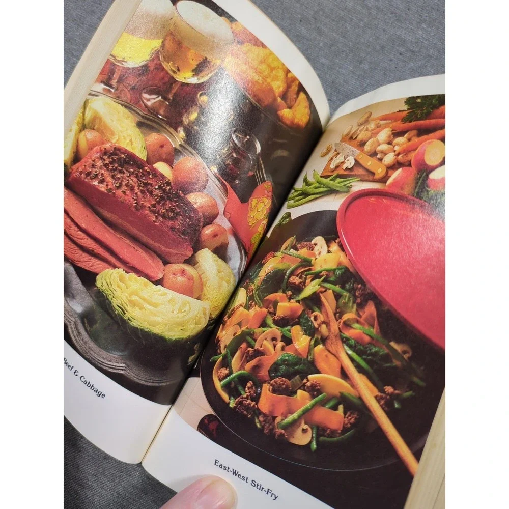 1981‎ Ceil Dyer's Wok Cookery VTG Cookbook Dell Paperback